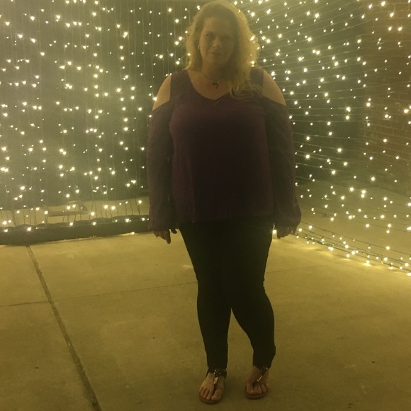 Meet your Posher, Mysti - Picture 2 of 5